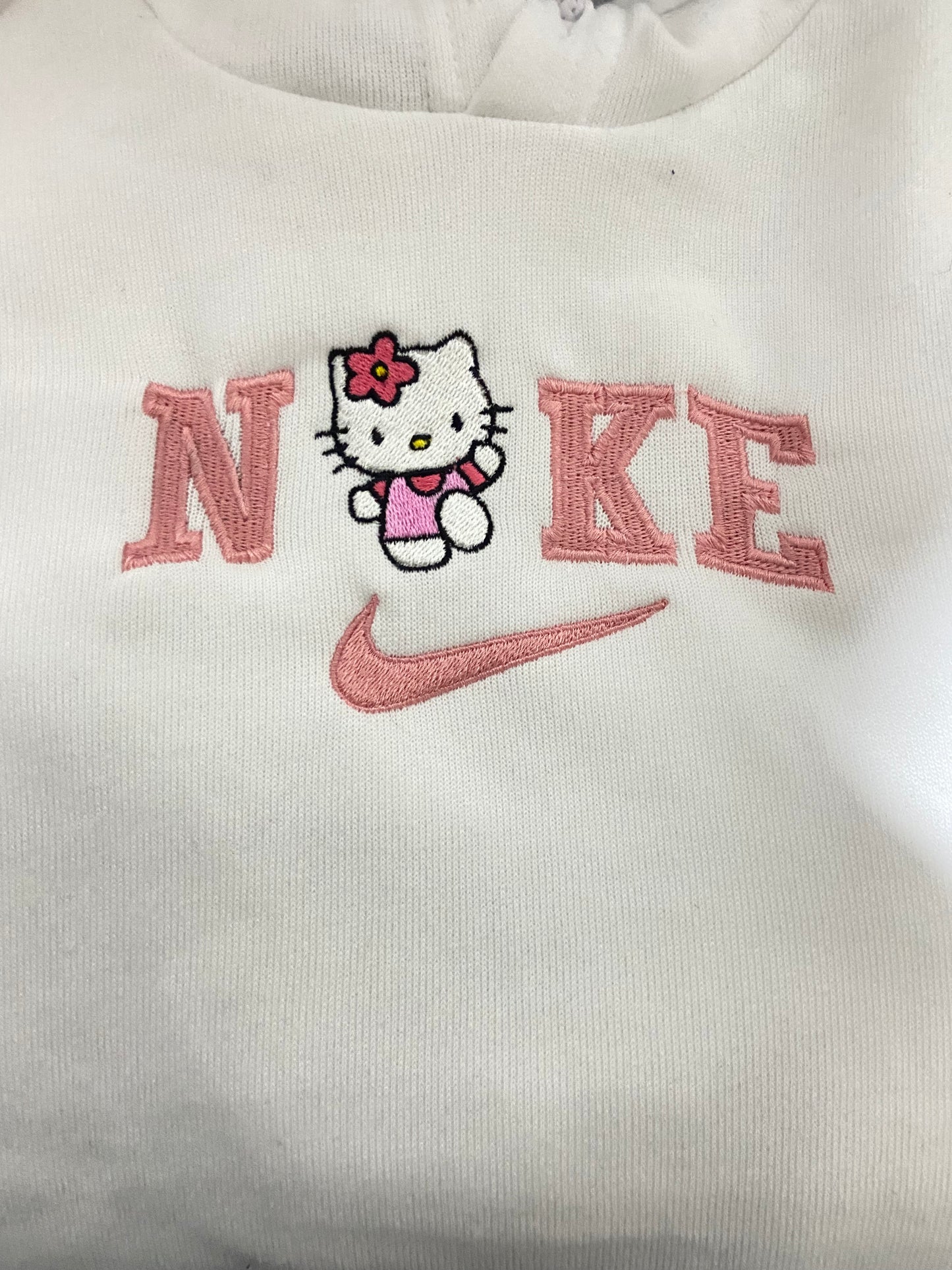 Hello Kitty Nike Sueter