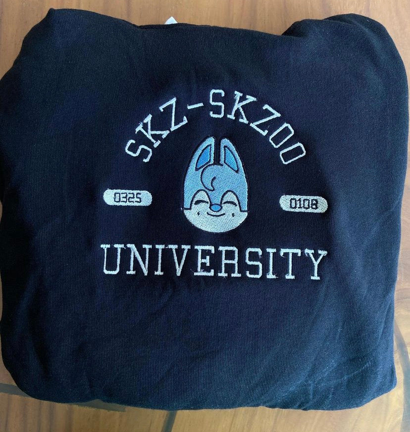 Wolf Chan Skzoo University Sueter